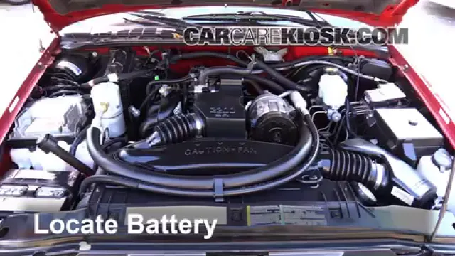 2003 Chevrolet S10 2.2L 4 Cyl. Standard Cab Pickup (2 Door) Batterie Changement